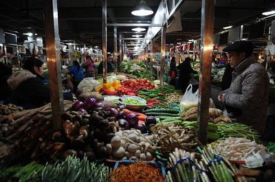 凝冻天气致贵阳农副产品价格波动，市场供应总体稳定